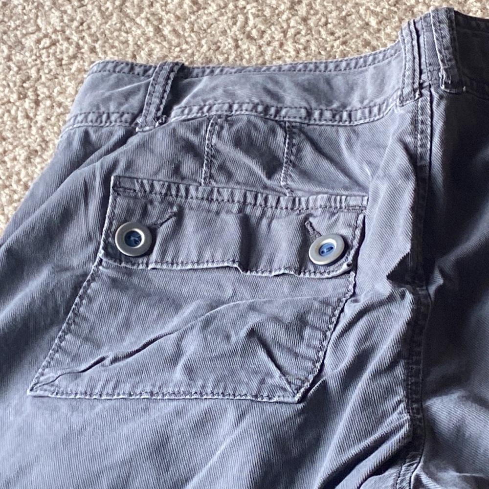 Gray shorts - Picture 7 of 11